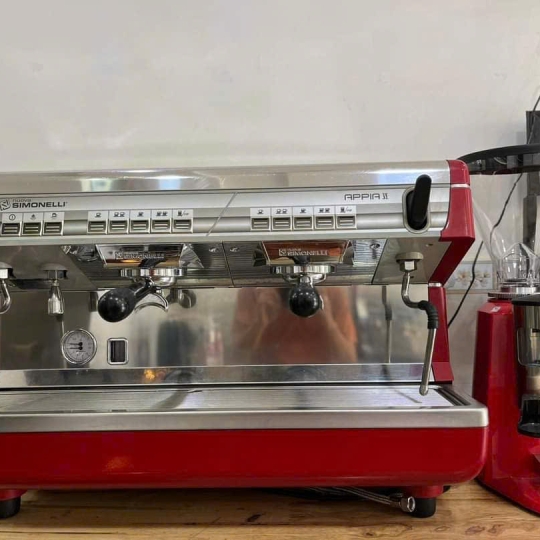 [SALE] Máy pha cà phê Nuova Simonelli 2 Group đỏ (đã qua sử dụng)