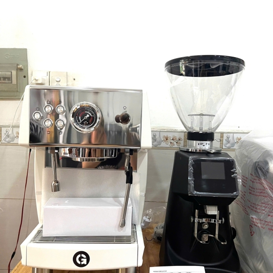 Máy xay tự động  AMALFI A80 (WHITE or BLACK) 