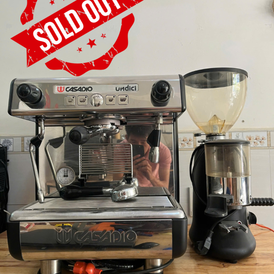 [SALE] Combo máy pha cà phê Casadio Undici A1 Group  + Máy xay cơ HC600 